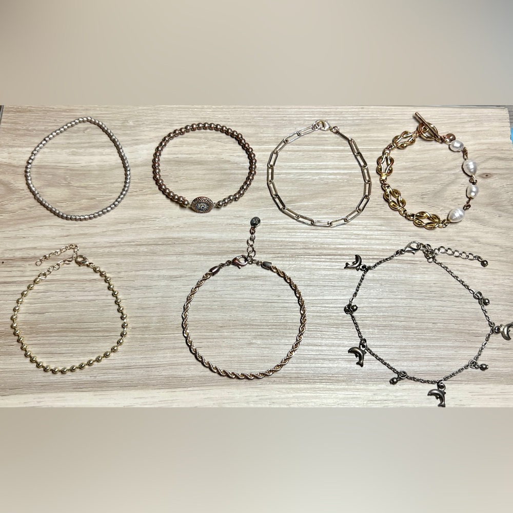 Lot Of Trendy Assorted Mixed Metals Silver & Gold Tone Bracelets